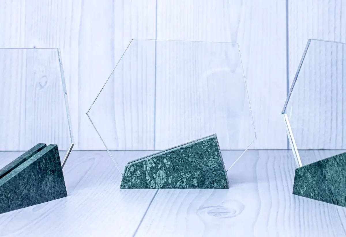 0157A Luminara Crystal Award