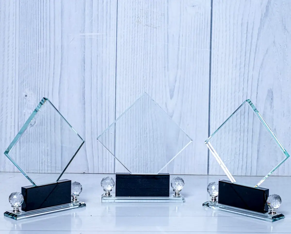CR019 Honour Crystal Award
