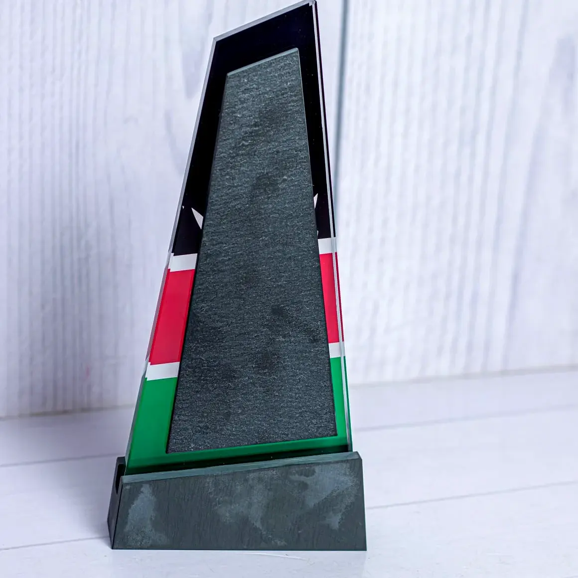 UN868 Prestige Crystal Award