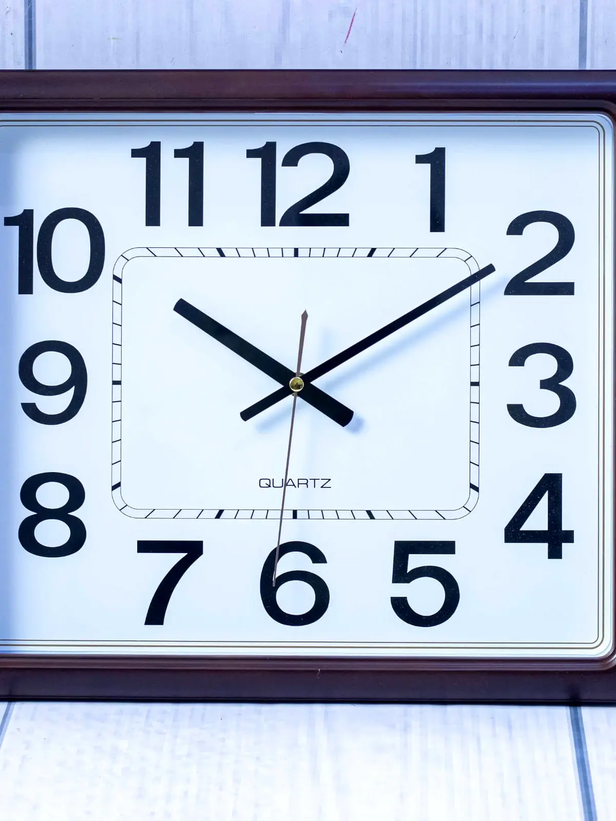 Chronos 22395 Desk Clock